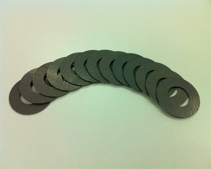Shim 35*70*1 mm.